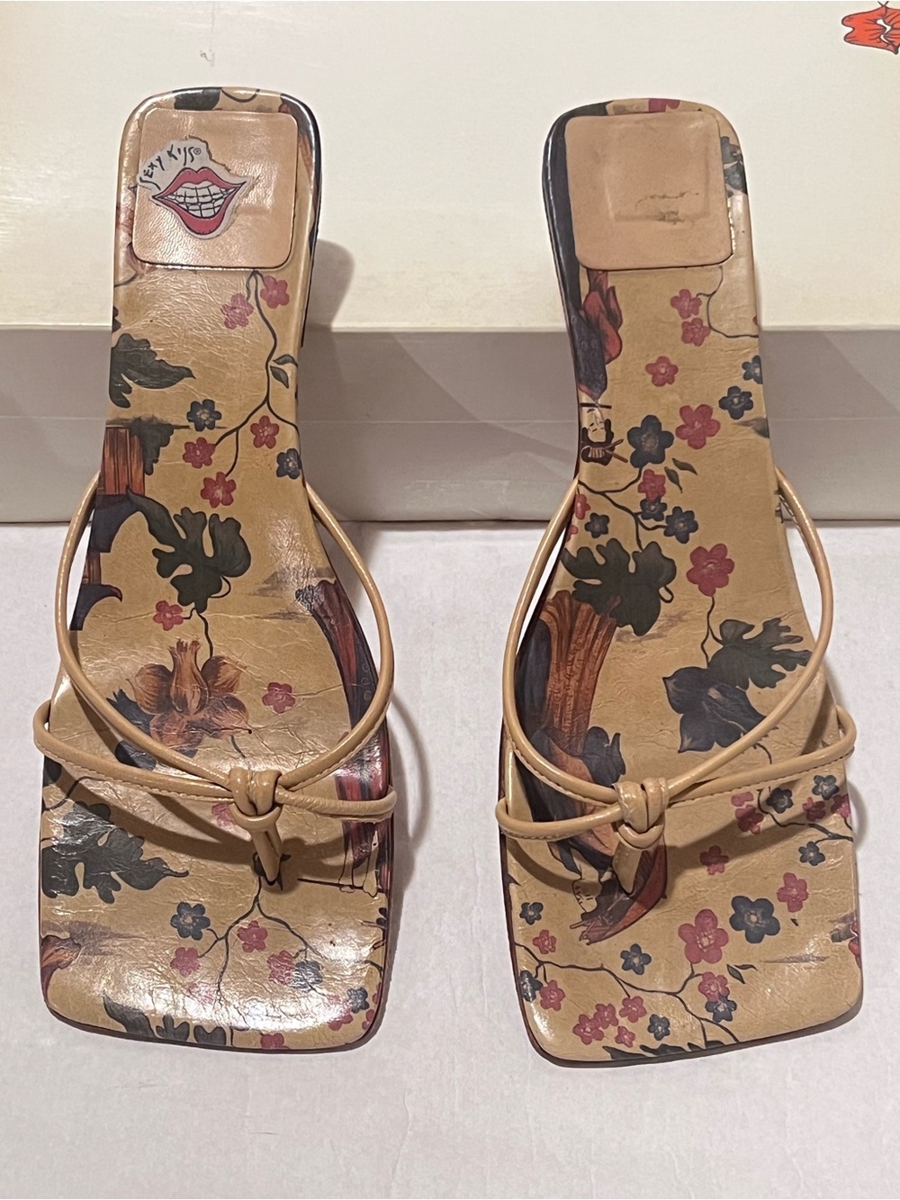 Sexy Kiss Leather Thong Sandals Size 40 Cinese/Camel - Picture 4 of 11